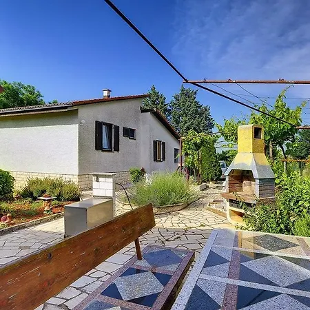 House Silvana Vakantiehuis Pula